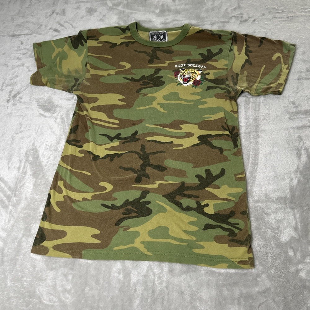 Riot Society Green Camouflage Short Sleeve T Shirt Rose Tiger Men's Size Medium